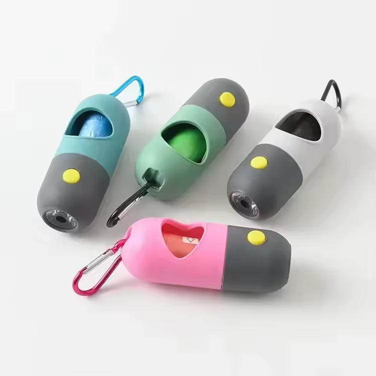 מחזיק שקיות עם תאורה שמלווה אותך בכל טיול 🐾💡